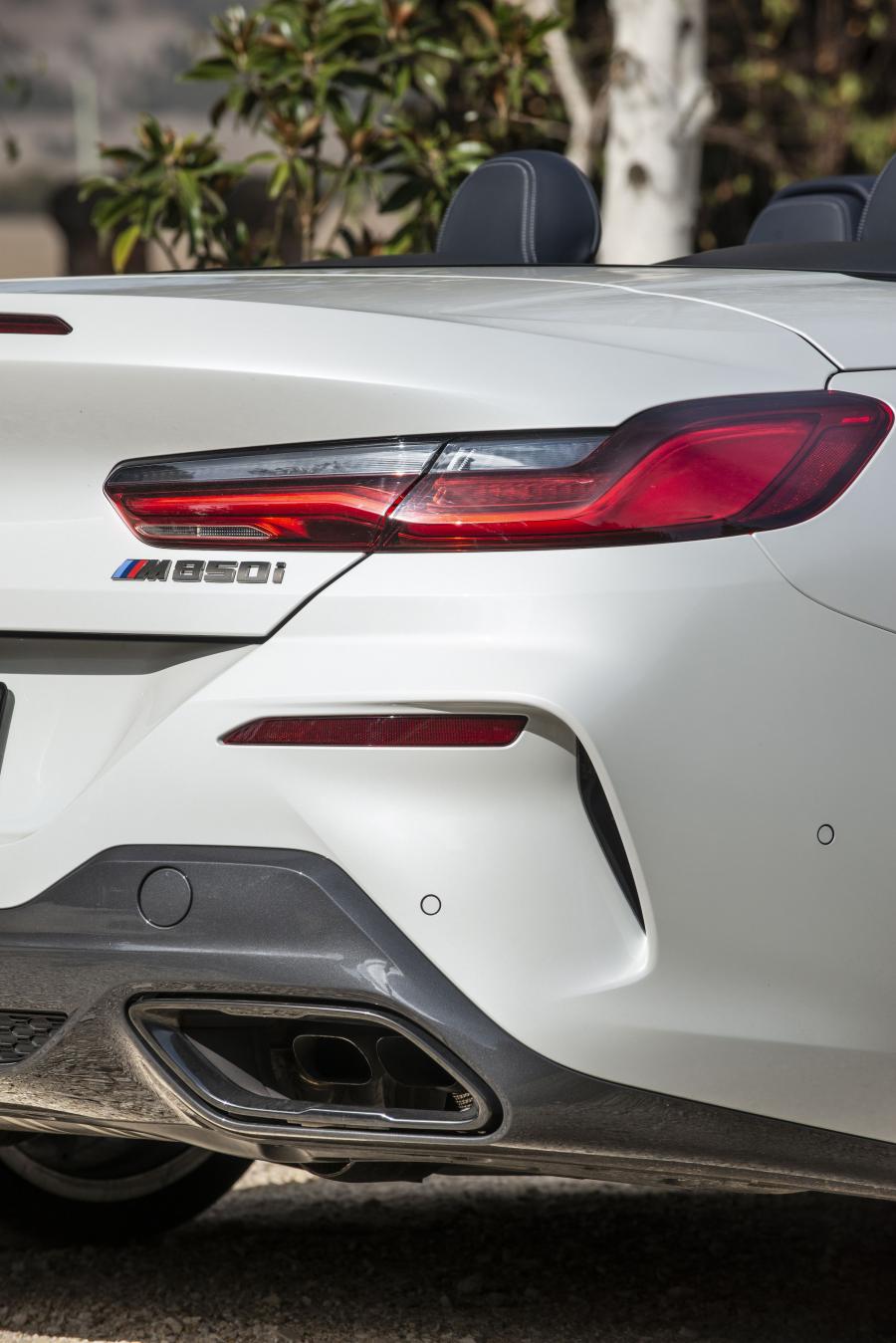 Детали экстерьера BMW M850i xDrive Convertible (G14) 2019 года  (AU) (фото 22 из 41)